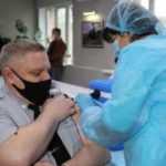 Полицейских Киева начали вакцинировать второй дозой