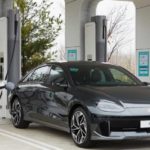Зарядная станция для электромобилей с кабельным роботом: Hyundai хочет реализовать старую идею Tesla в ближайшем будущем