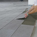 Идеальная подготовка поверхности для укладки плитки: основные шаги и рекомендации